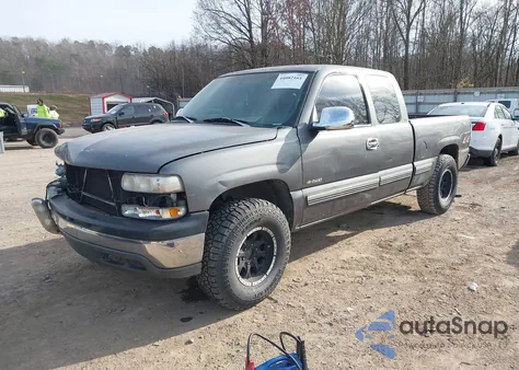 1999 Chevrolet Silverado 1500 from USA, damaged, VIN 1GCEK19V3XE184755